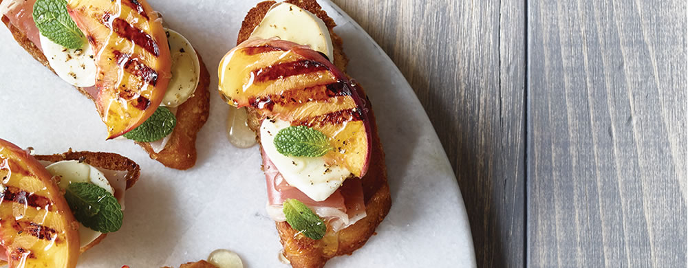 La recette des crostinis pêche/ricotta