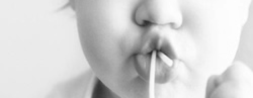 Une sélection de bavoirs pour bébés à shopper sur Internet