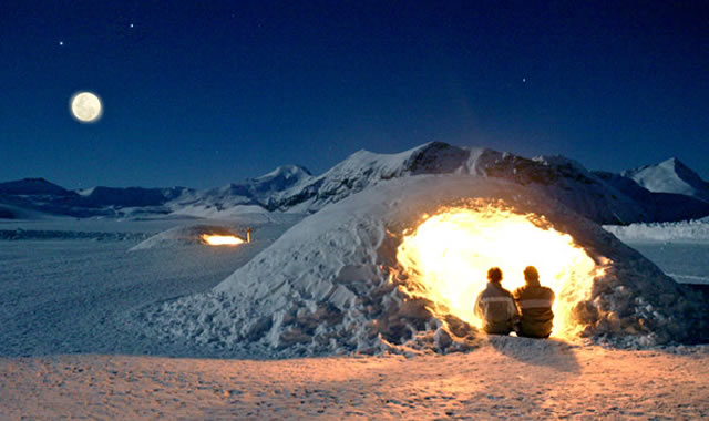 Dormir en famille dans un village d'igloos aux Orcières